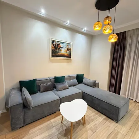 Luxury Garden Building 22nd Floor Apartamento Tirana